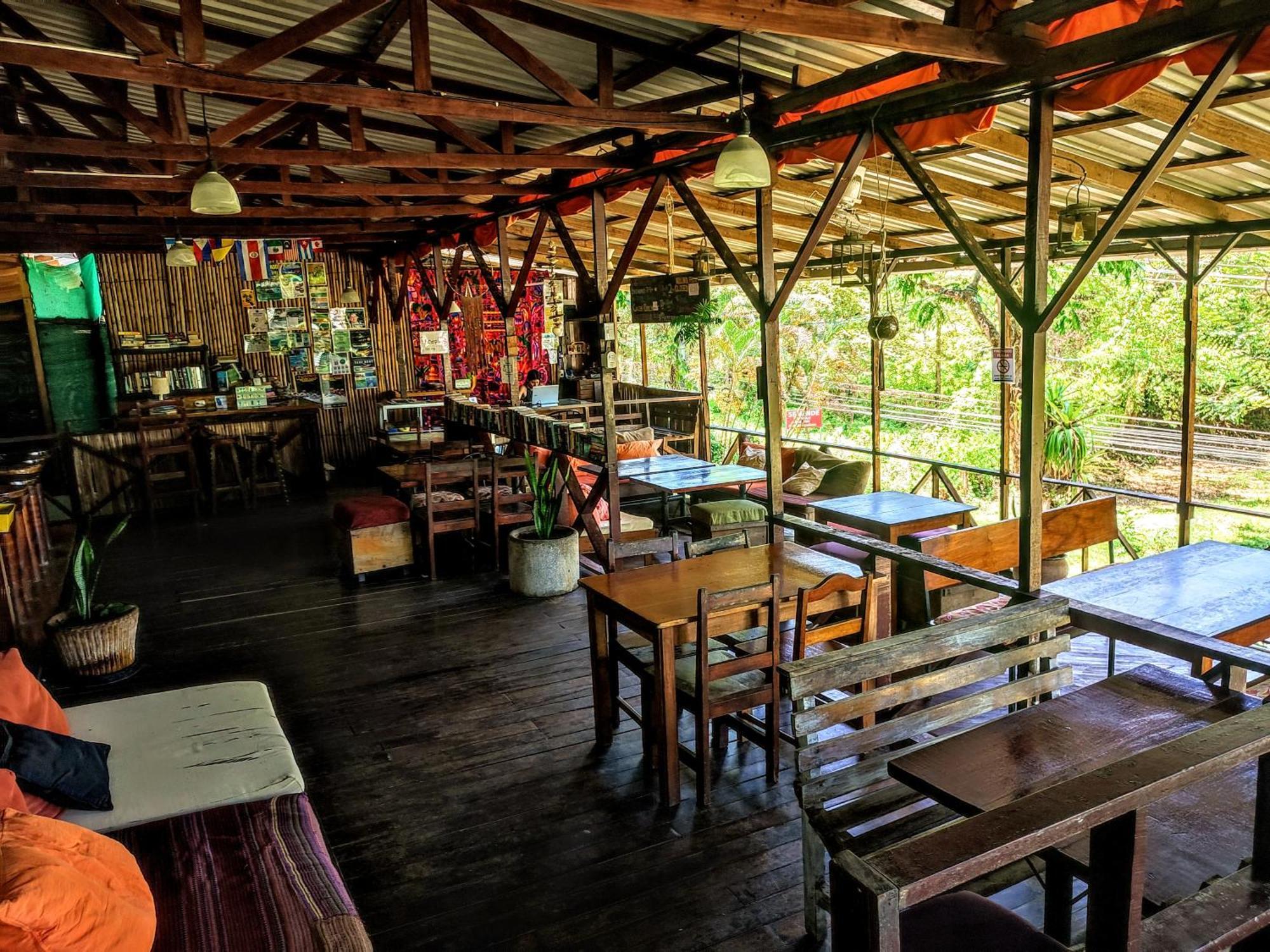 Hostel Plinio مانويل أنطونيو المظهر الخارجي الصورة